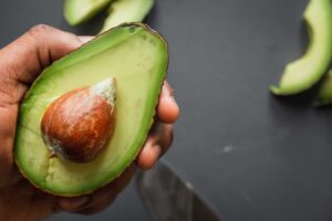 comment reconnaître si un avocat est mûr ou pourri.