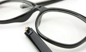 Comment réparer une monture de lunettes cassée ?