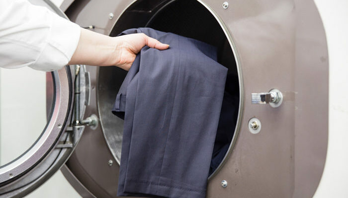 Nettoyage à sec quand l'utiliser et comment éliminer les taches tenaces