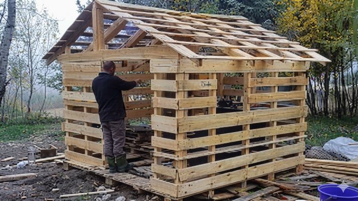 Construire une maison en palettes Le guide ultime du recyclage sauvage