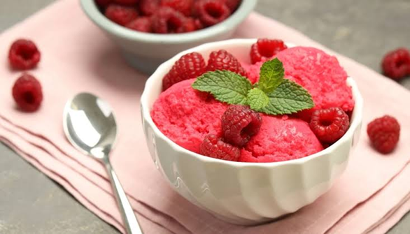 Recette de glace aux framboises sans sorbetière
