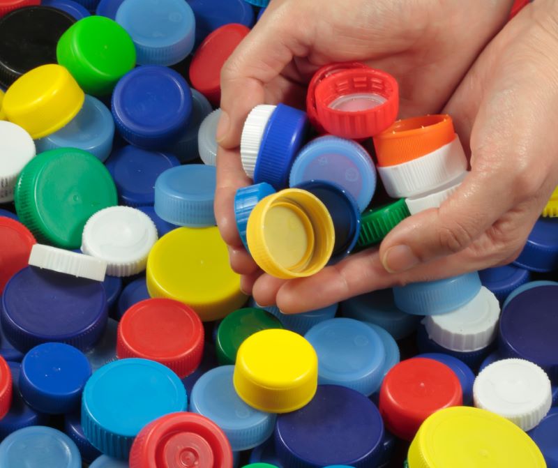 recyclage bouchons plastique